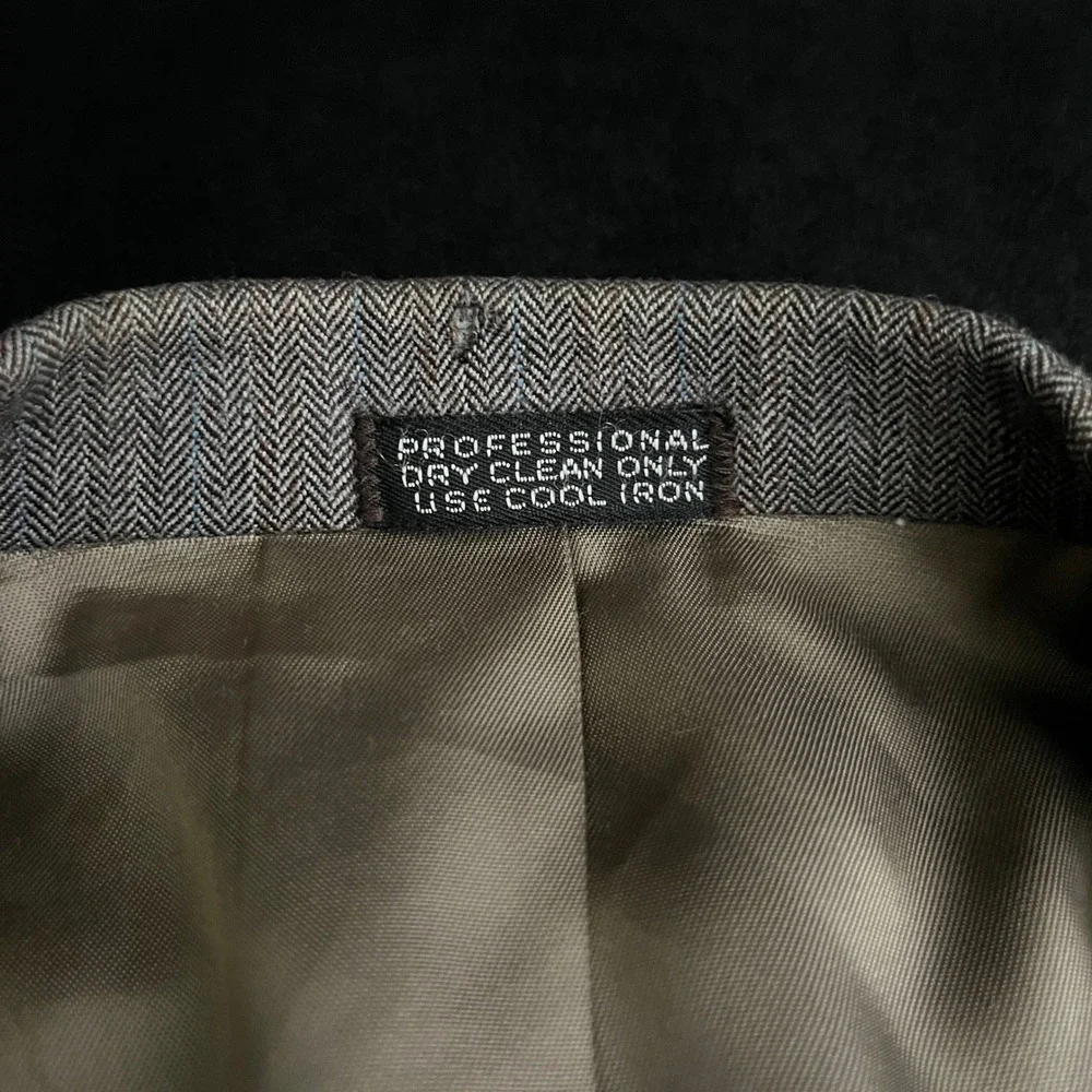 Christian Brooks Suit‎ Mens 44R 37W Grey Herringbone Wool Blend Vintage 2-Button